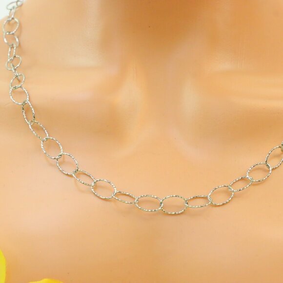 Minimalist Necklace, Sleek & Modern Design, Women’s Fashion, YC110408-N - Picture 1 of 10